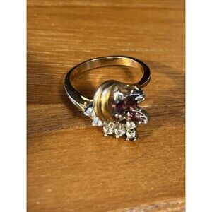 Vintage purple and white Simulated sapphire gold plated cocktail ring sz 9.5